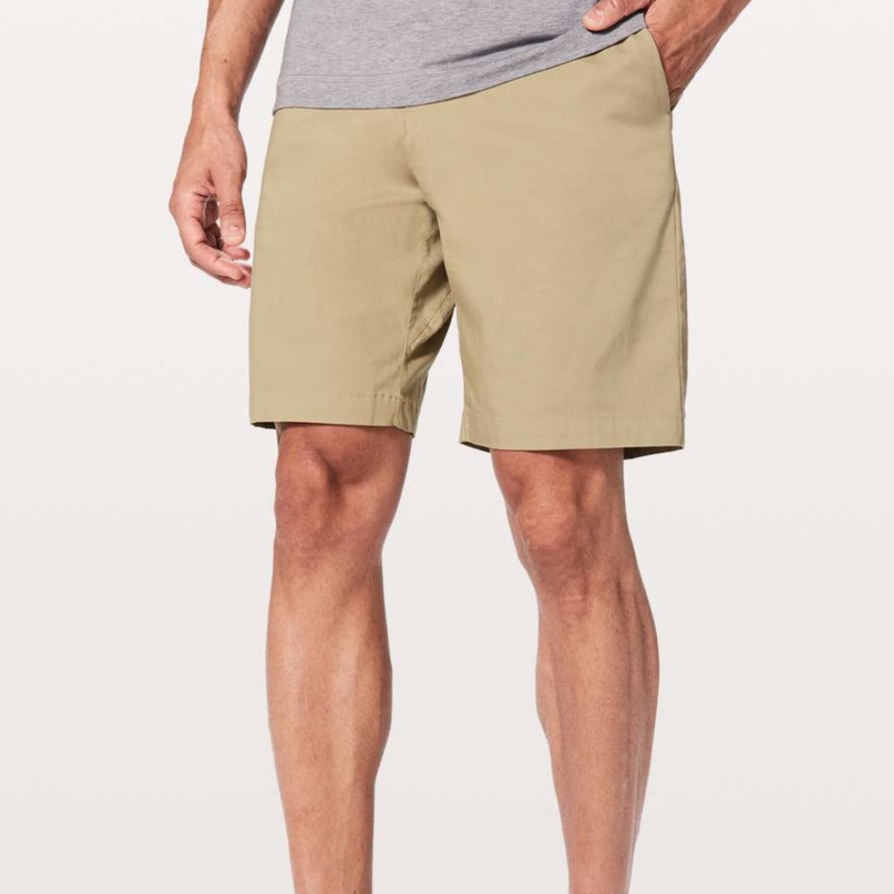 Lululemon Comission Short 9”